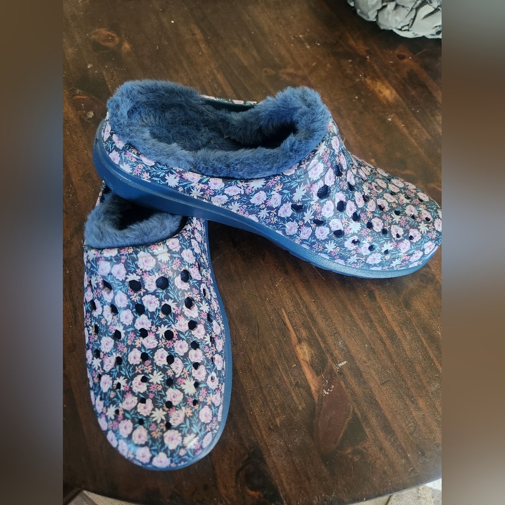 Blue Joybees Floral Faux Fur Lined Slip-On Crocs